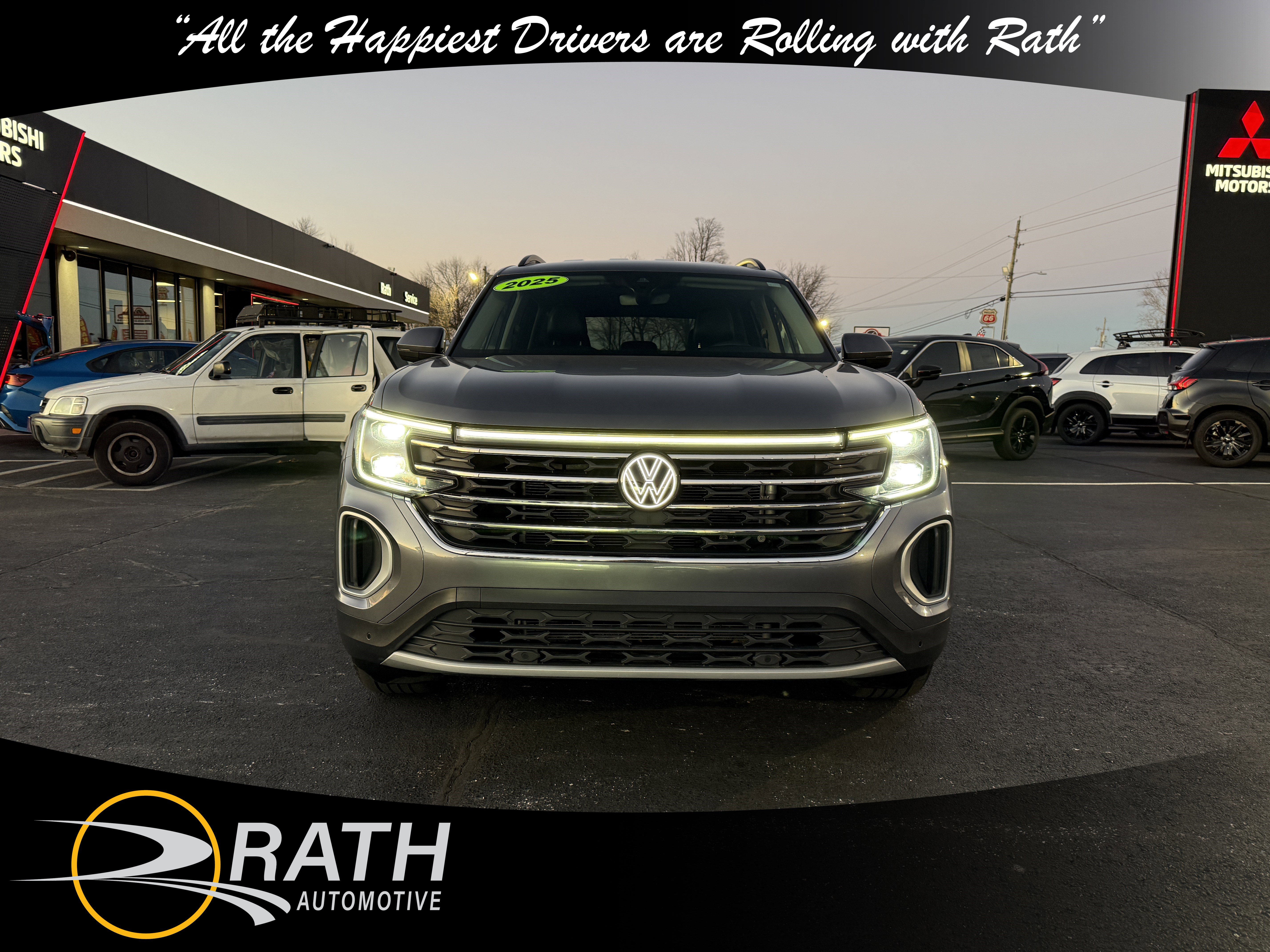 Used 2025 Volkswagen Atlas SE image 3