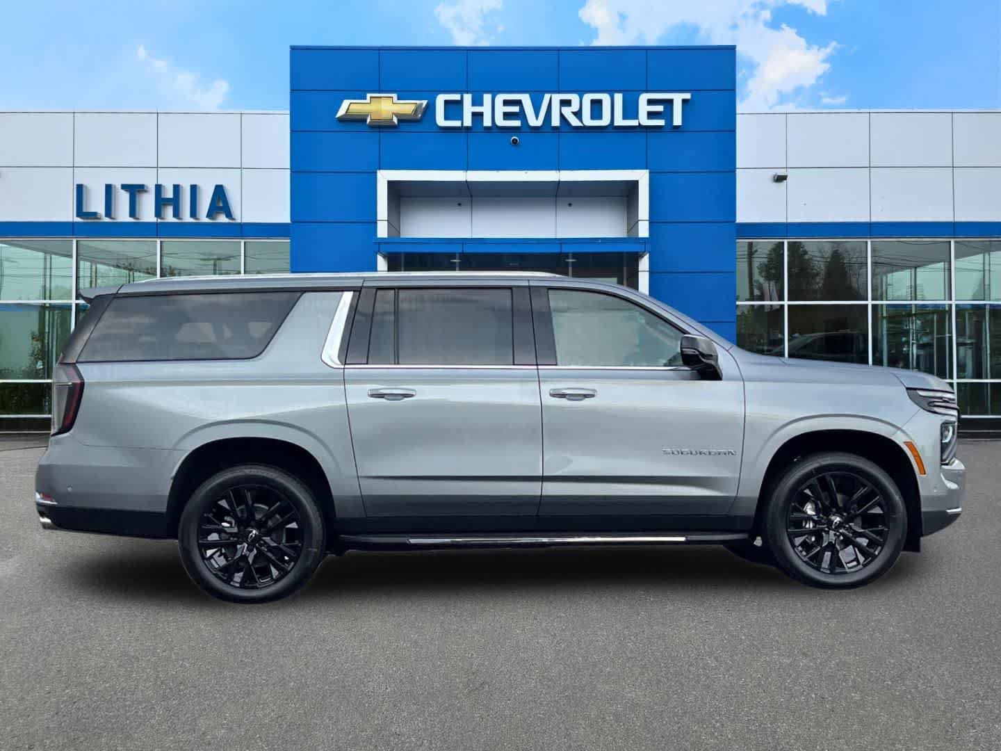 New 2026 Chevrolet Suburban Premier AWD/4WD image 8