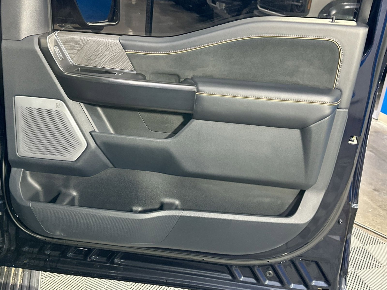 Used 2022 Ford F150 Platinum w/ Equipment Group 701A High image 36