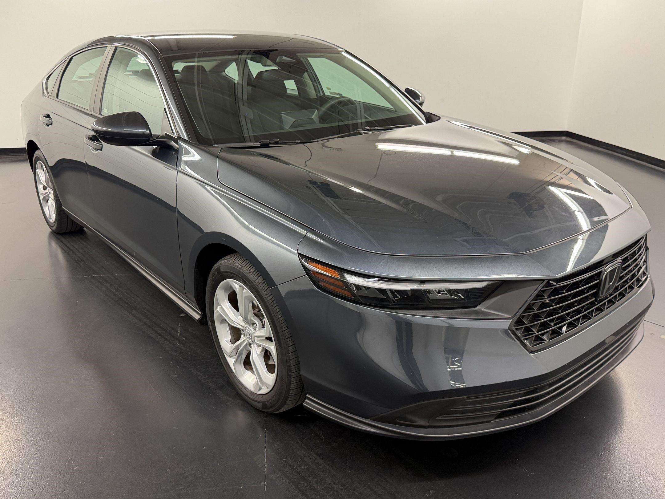 Used 2023 Honda Accord LX image 7