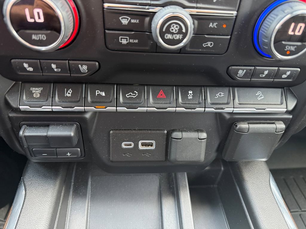 Used 2022 Chevrolet Silverado 2500 High Country w/ Z71 Off-Road Package AWD/4WD image 37