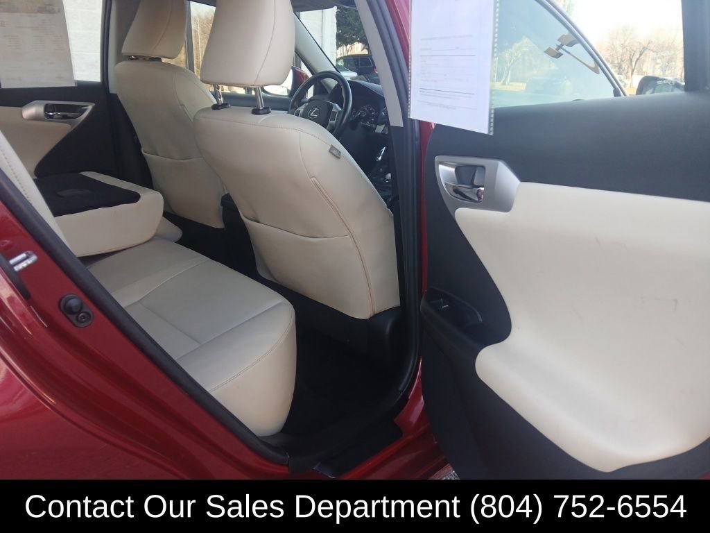 Used 2011 Lexus CT 200h image 20