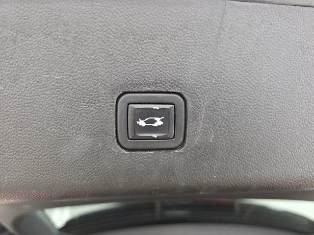 Used 2020 Chevrolet Traverse RS w/ LPO, Floor Liner Package AWD/4WD image 36