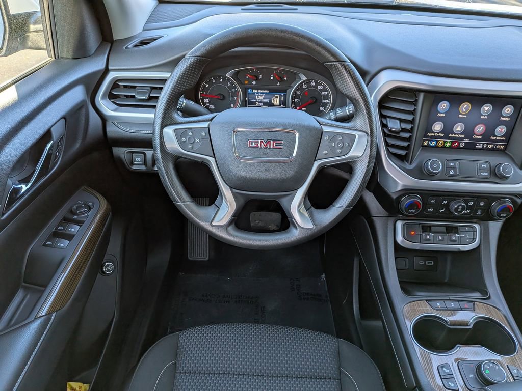 Used 2023 GMC Acadia SLE w/ Driver Convenience Package image 16