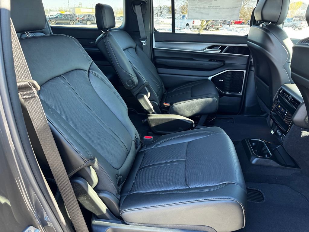 New 2026 Jeep Grand Wagoneer L Limited image 17