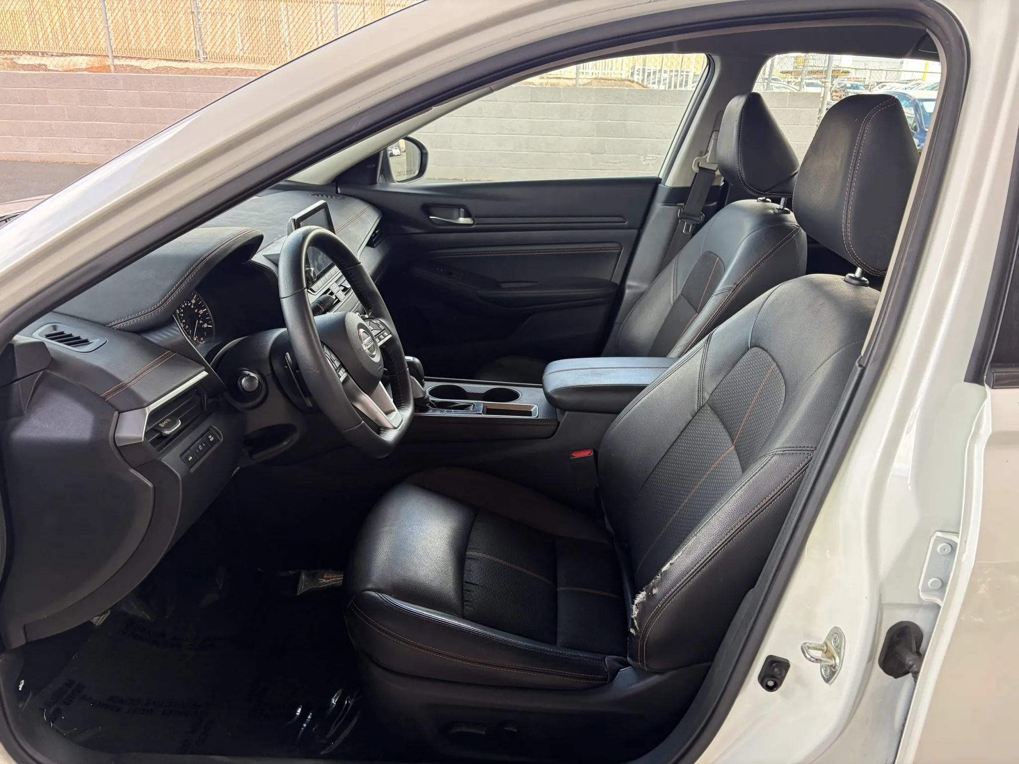 Used 2020 Nissan Altima 2.5 SR FWD image 10