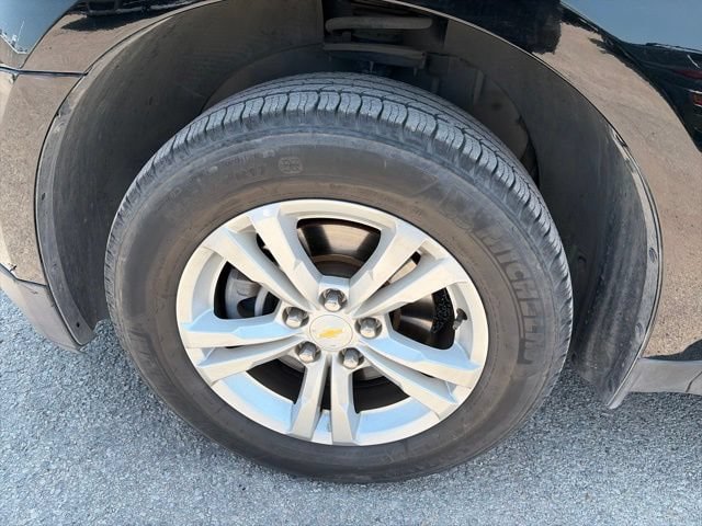 Used 2017 Chevrolet Equinox LS FWD image 10