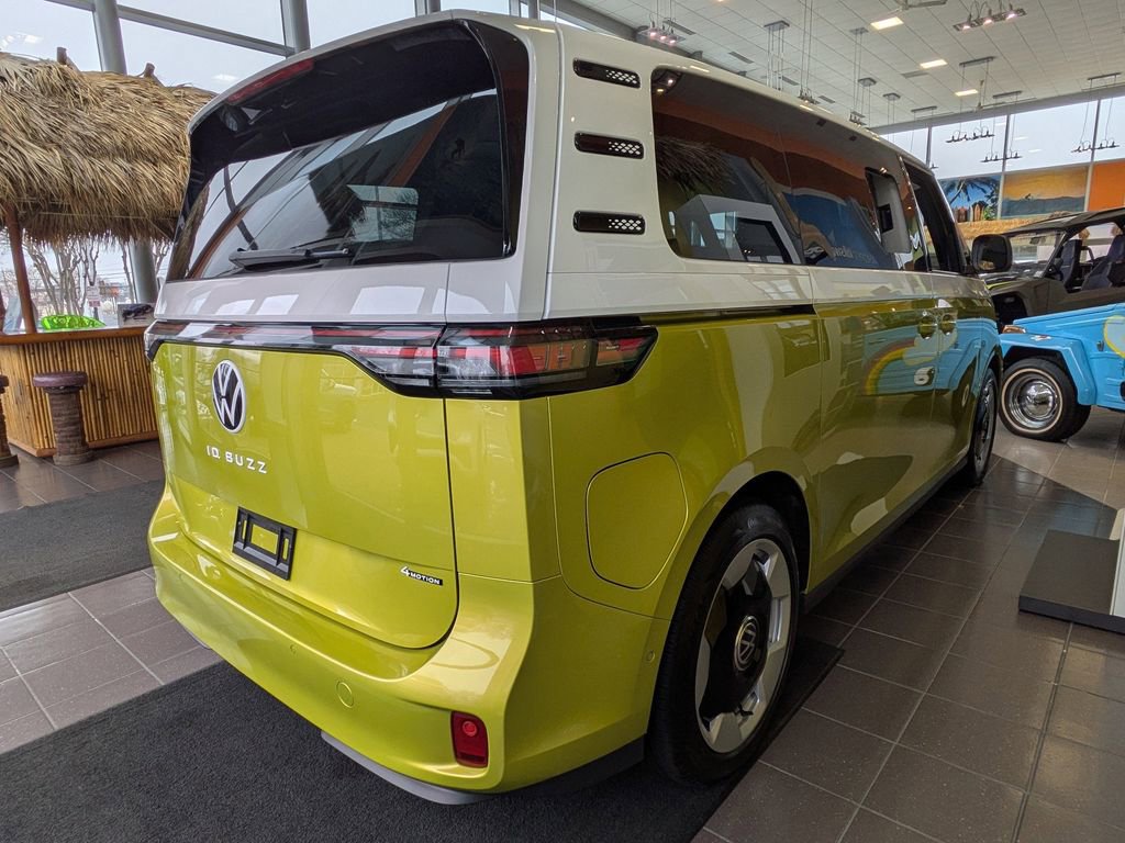 New 2025 Volkswagen ID. Buzz Pro S Plus image 2