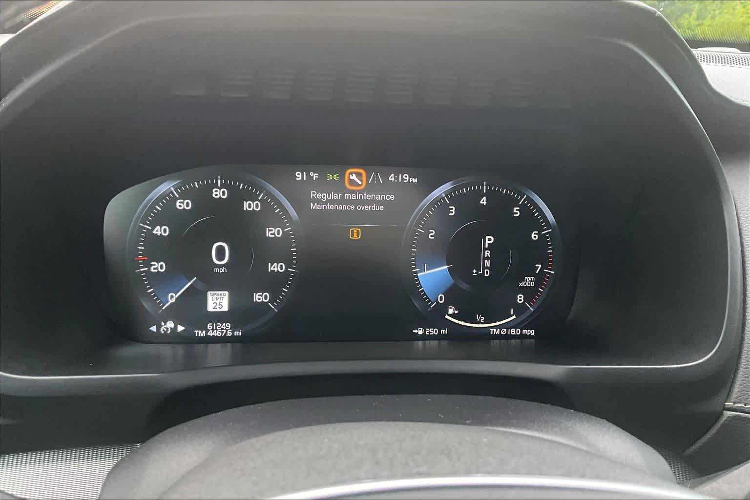 Used 2019 Volvo XC90 T6 R-Design w/ Advanced Package AWD/4WD image 26