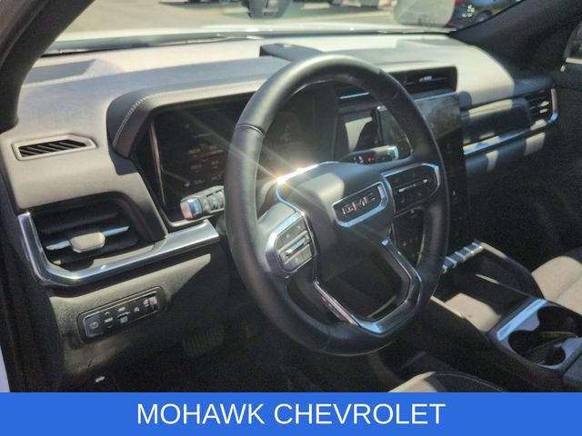 Used 2025 GMC Terrain Elevation image 11