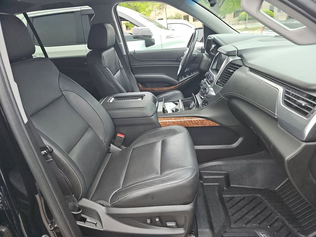 Used 2019 Chevrolet Suburban Premier image 15