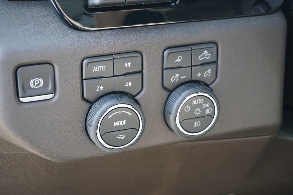New 2026 Chevrolet Silverado 1500 LTZ w/ LTZ Premium Package image 31
