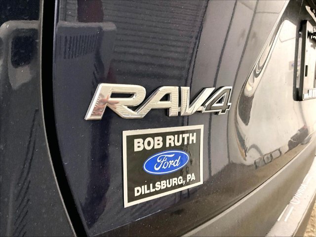 Used 2022 Toyota RAV4 XLE AWD/4WD image 13