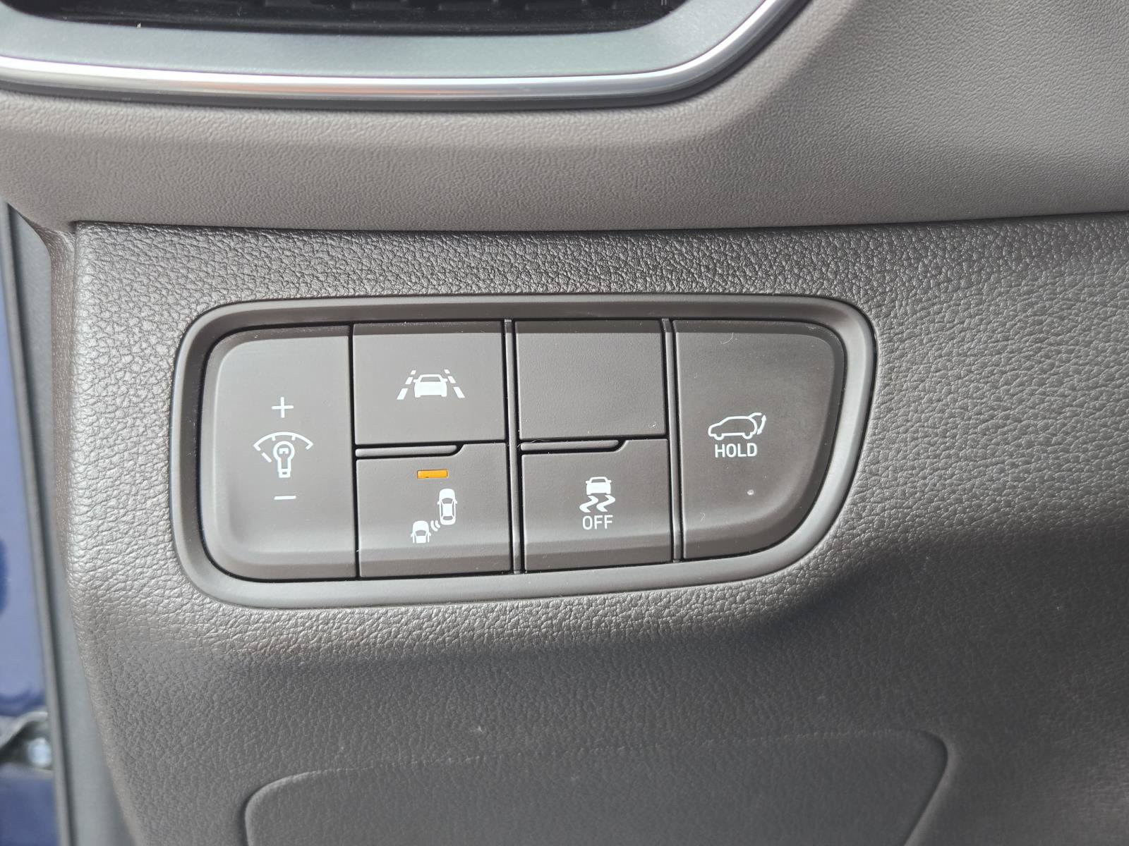 Used 2020 Hyundai Santa Fe Limited FWD image 18