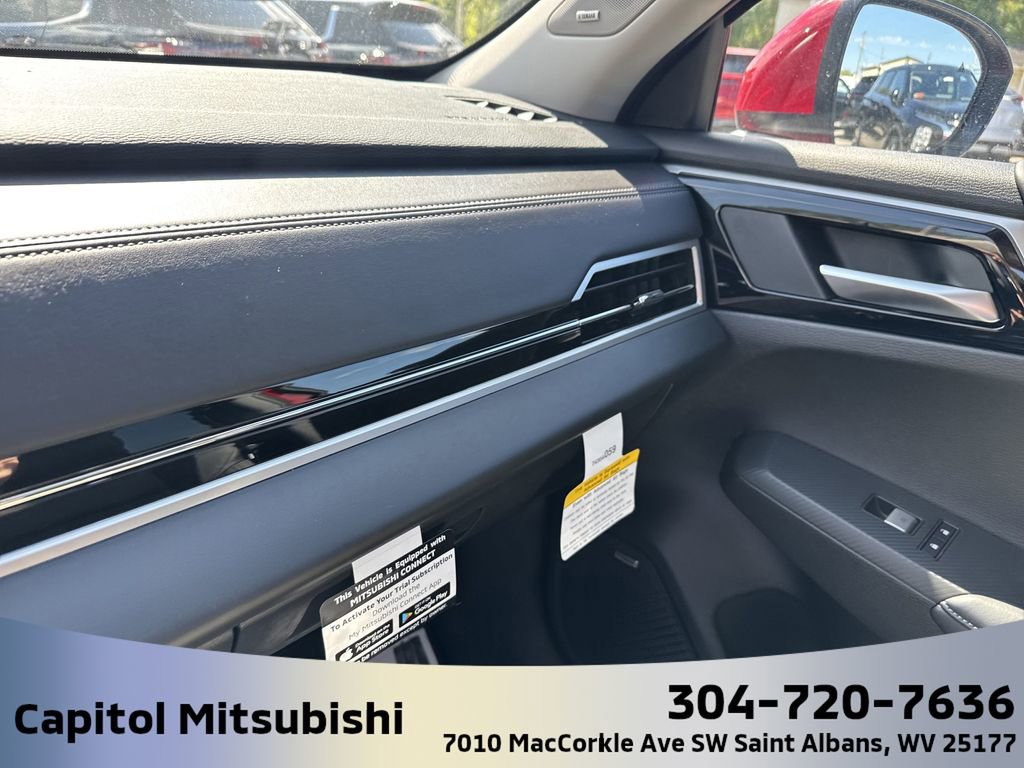 New 2025 Mitsubishi Outlander SEL image 27