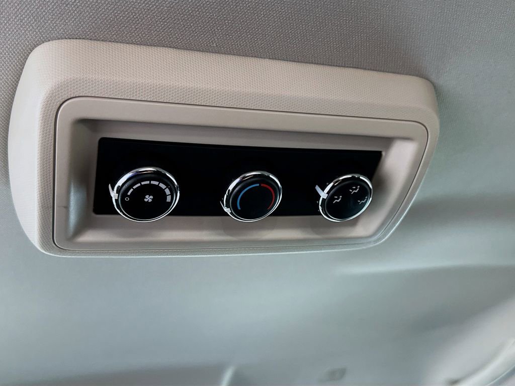 Used 2018 Dodge Journey SE w/ Popular Equipment Group image 23
