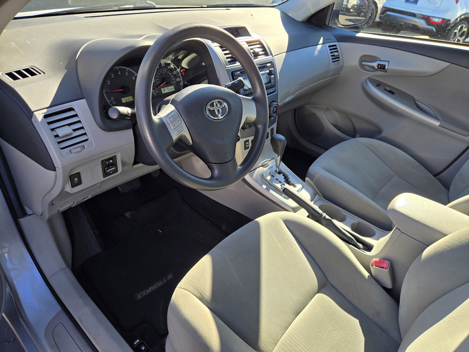 Used 2012 Toyota Corolla LE image 10