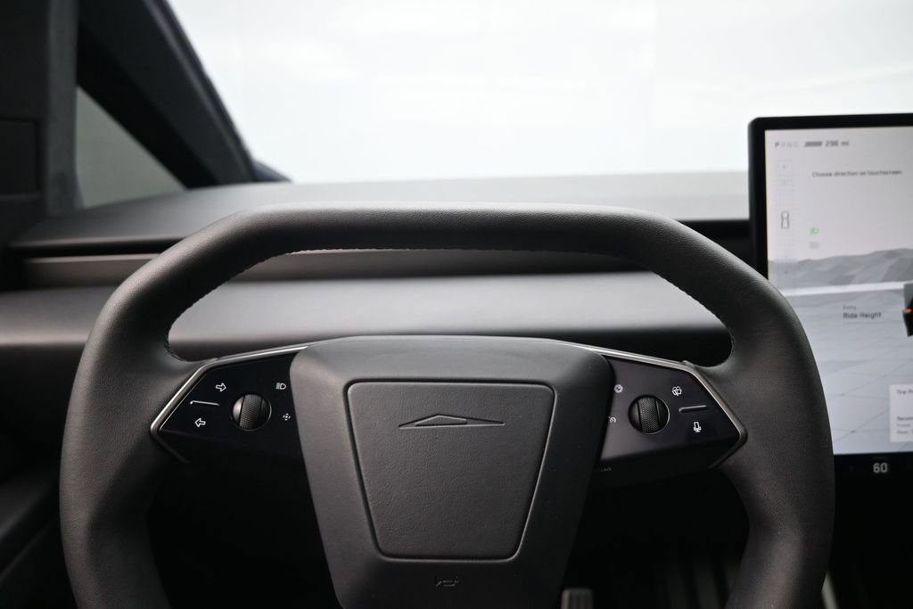 Used 2024 Tesla Cybertruck AWD Crew Cab image 12