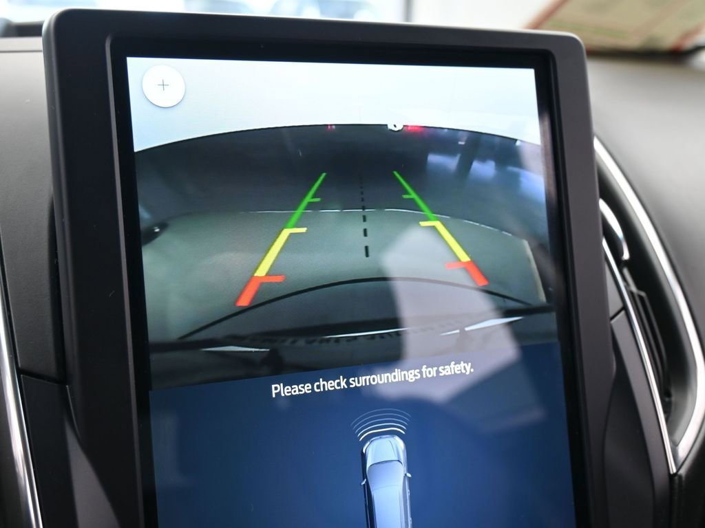 Used 2022 Ford Edge Titanium image 23