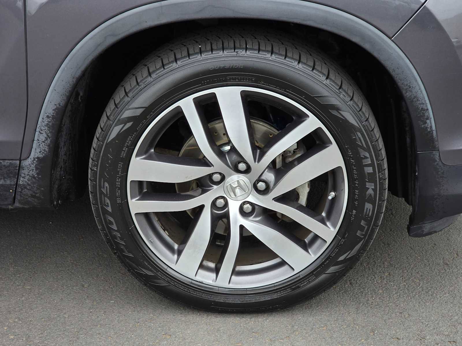 Used 2016 Honda Pilot Touring image 9