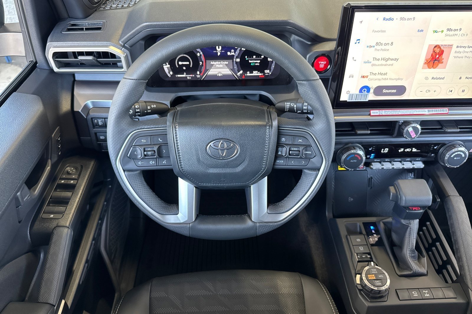 Certified 2026 Toyota 4Runner TRD Off-Road Premium AWD/4WD image 13