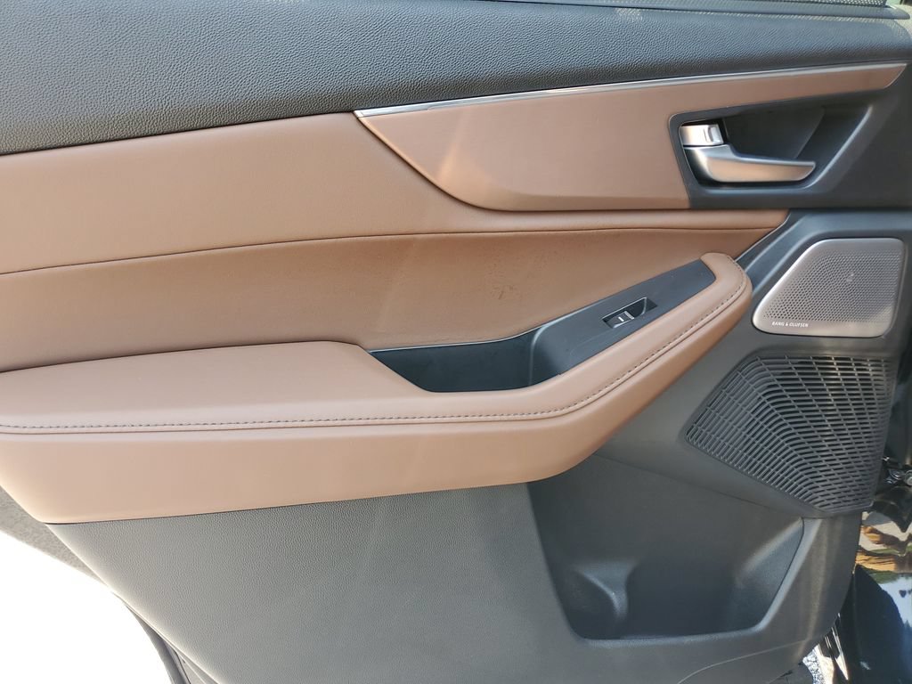Certified 2026 Acura MDX w/ Technology Package FWD image 15