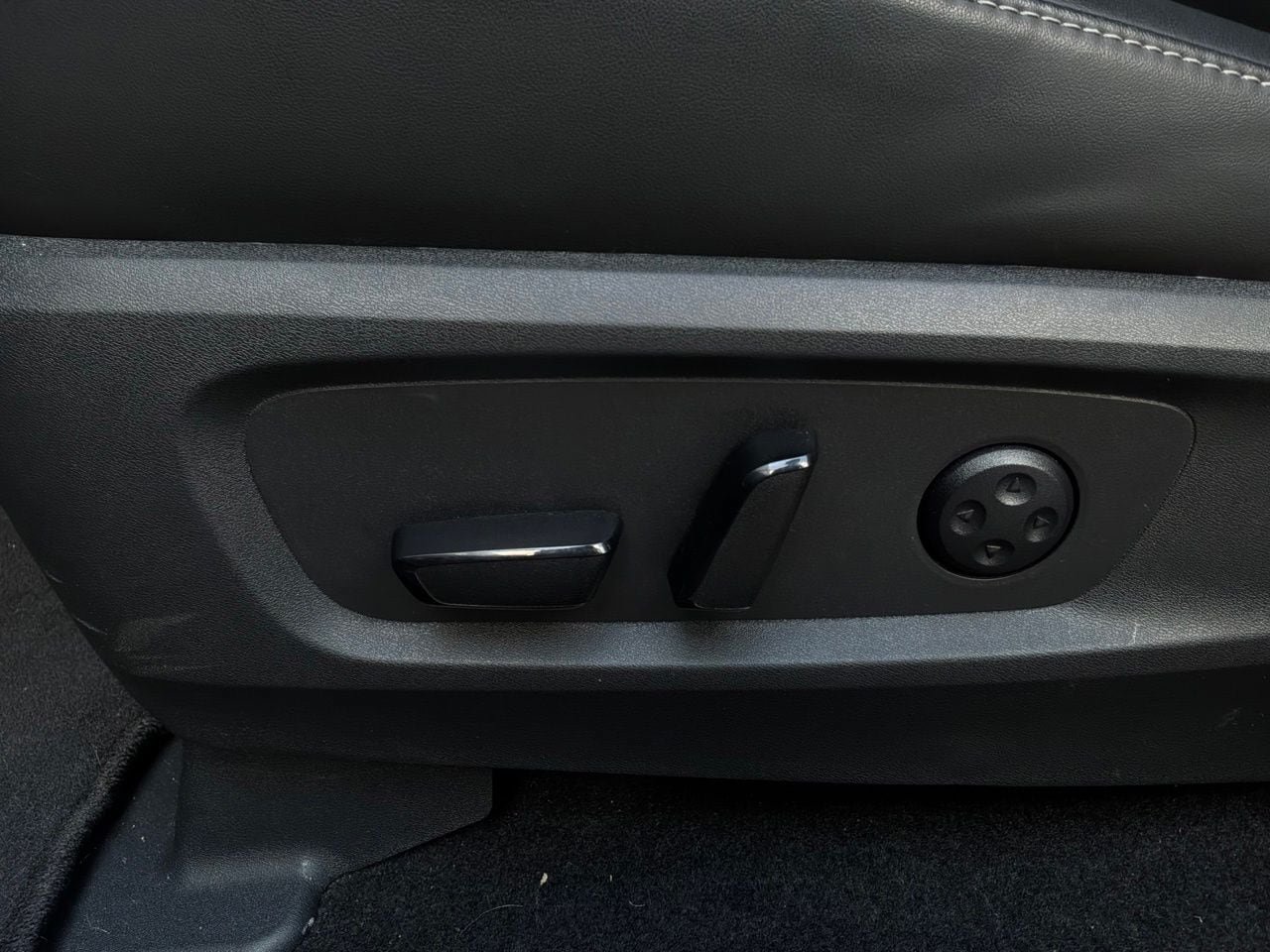 Used 2026 INFINITI QX60 Luxe FWD image 11