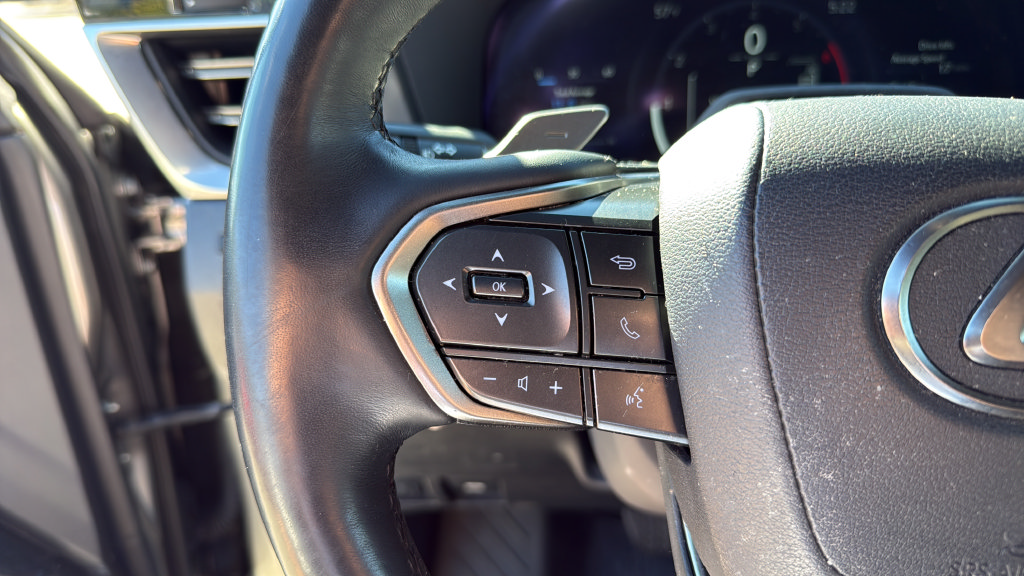 Used 2024 Lexus GX 550 AWD/4WD image 32