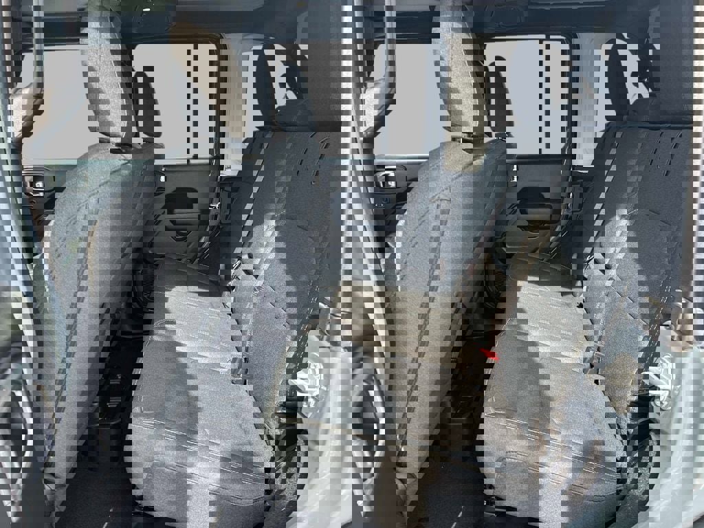 Used 2025 Jeep Wrangler Sport image 11