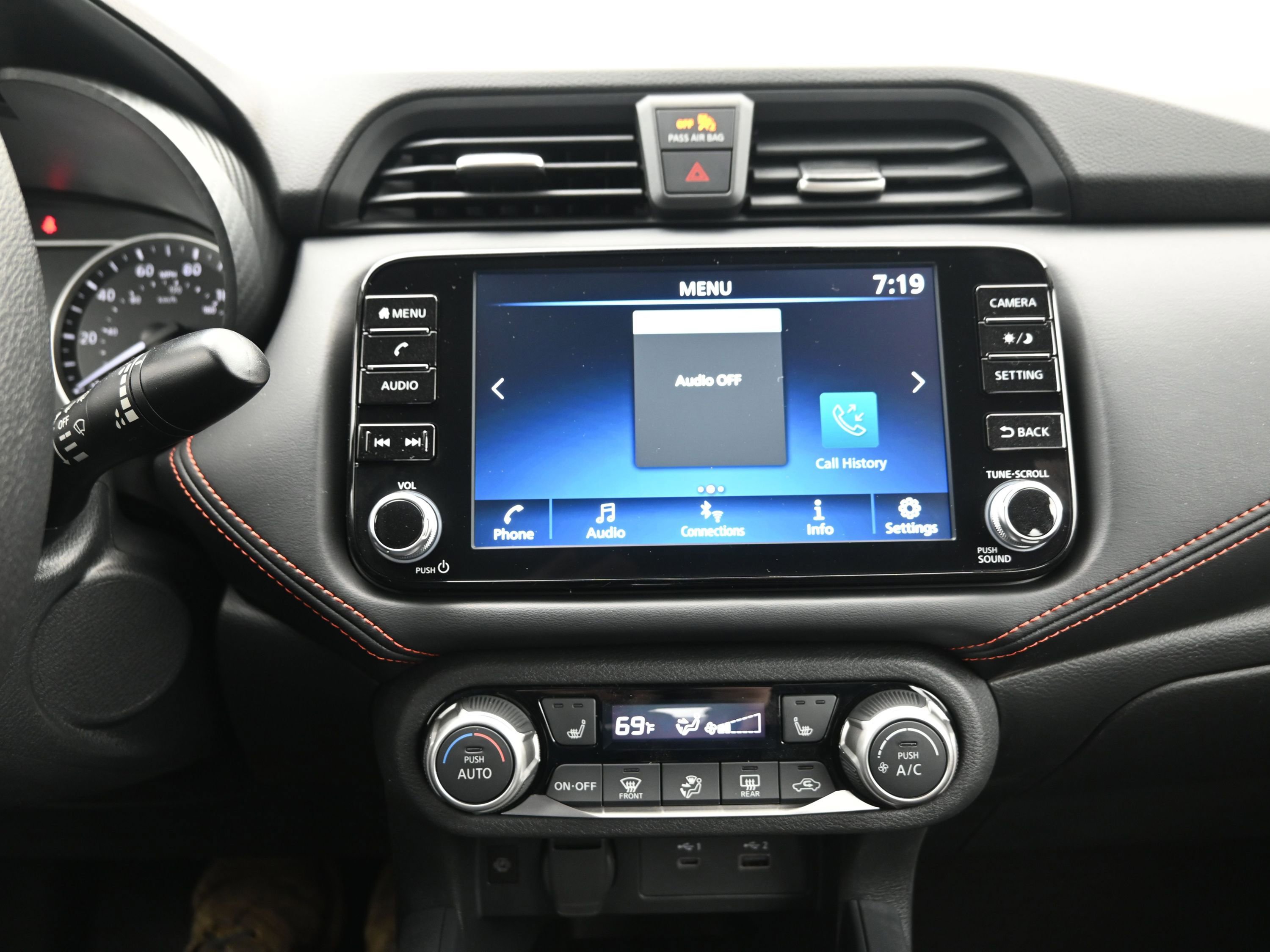 New 2025 Nissan Versa SR image 15