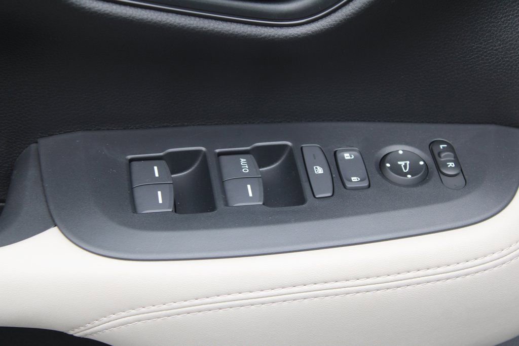 New 2026 Honda HR-V LX image 17