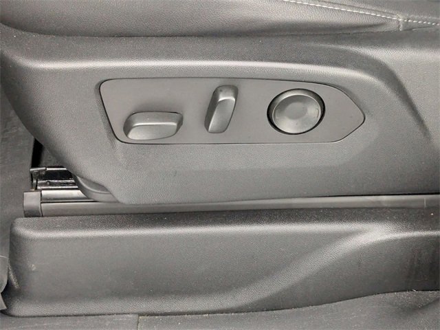 Used 2022 Chevrolet Tahoe LT w/ Luxury Package image 14