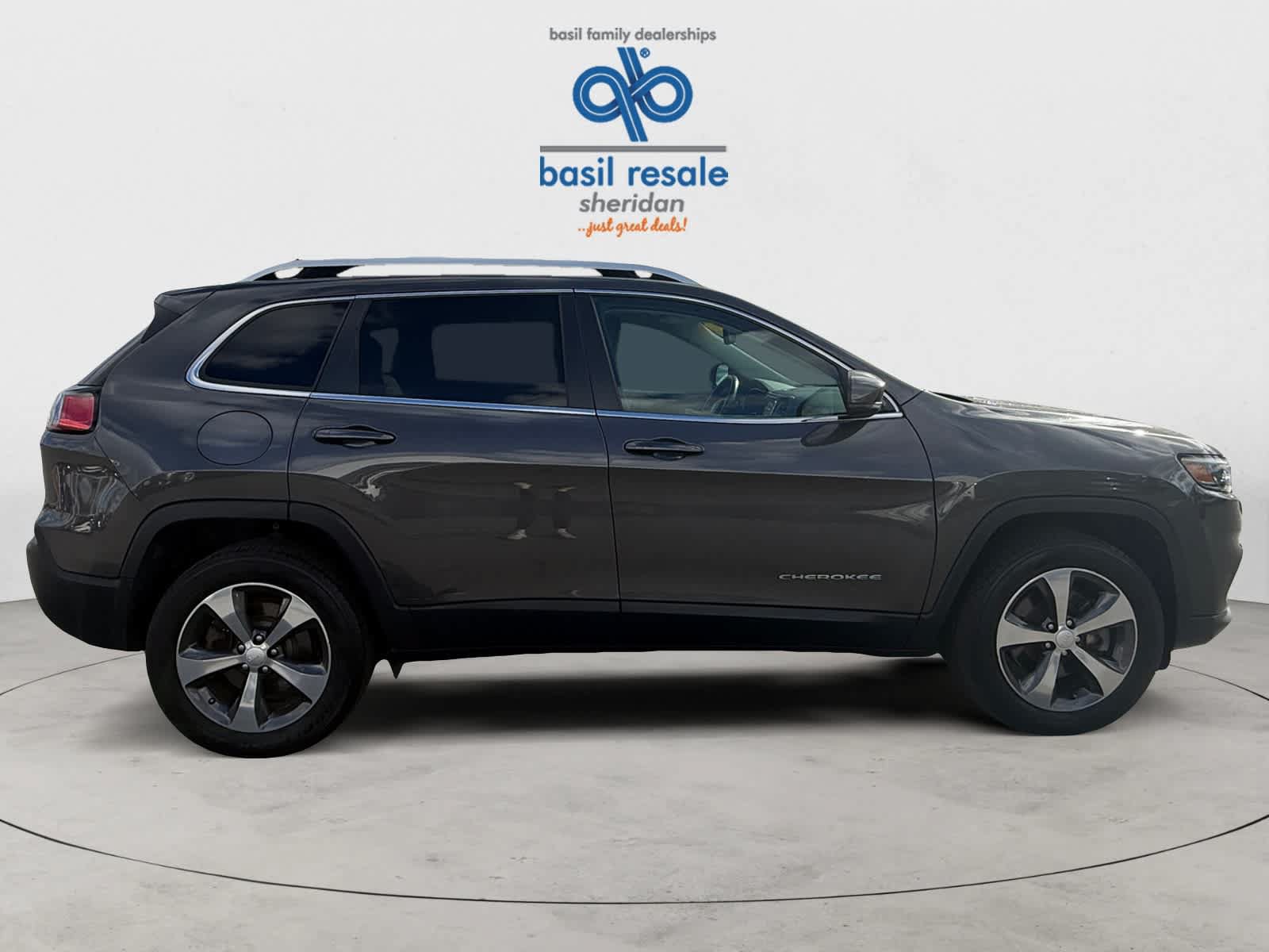 Used 2019 Jeep Cherokee Limited AWD/4WD image 8