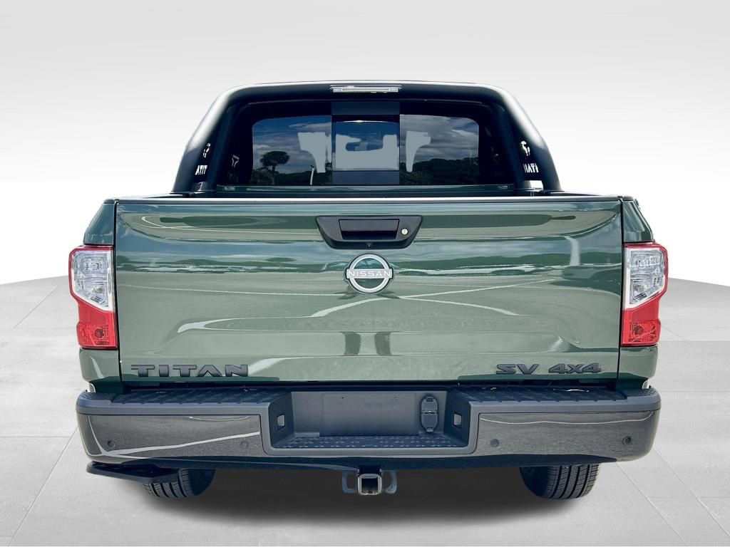Certified 2024 Nissan Titan SV w/ SV Bronze Edition Package image 8
