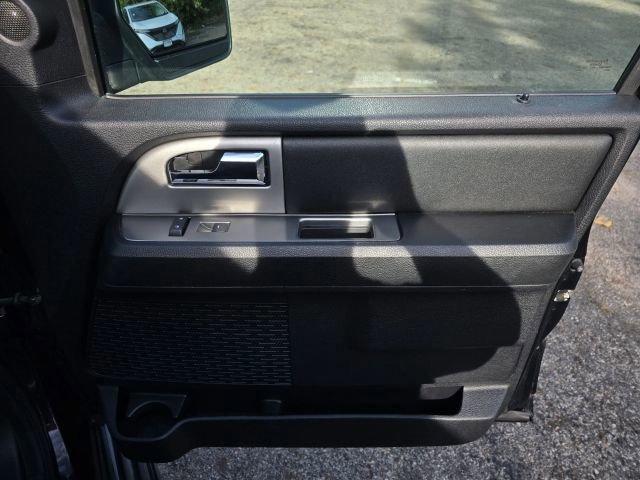 Used 2016 Ford Expedition EL XLT image 17