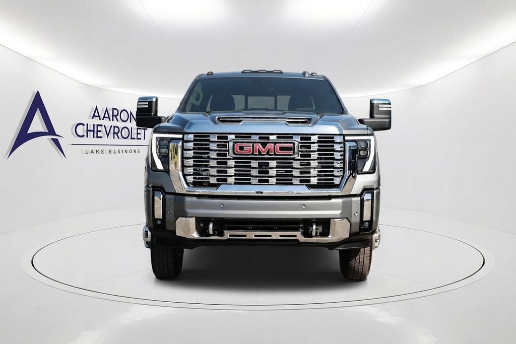 Used 2025 GMC Sierra 3500 Denali w/ Denali Reserve Package AWD/4WD image 2