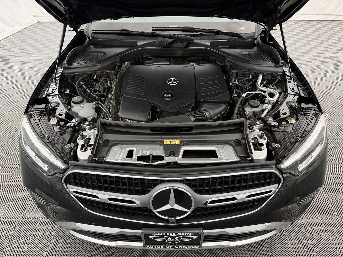 Used 2024 Mercedes-Benz GLC 300 4MATIC image 54