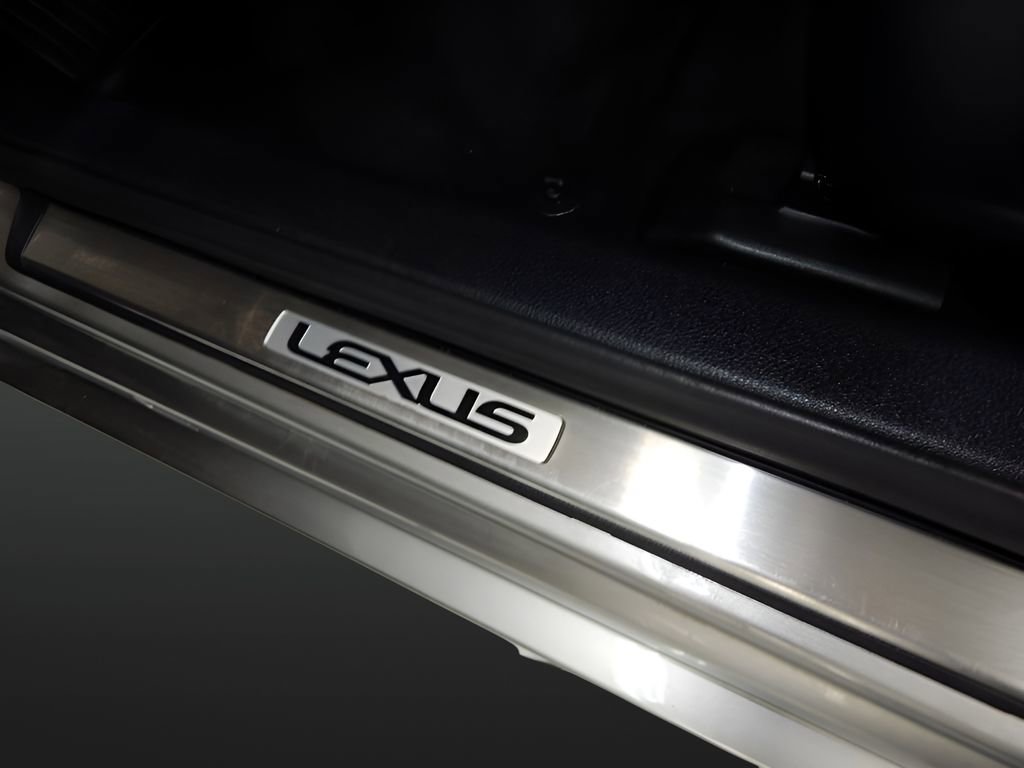 Used 2019 Lexus IS 300 F Sport image 11