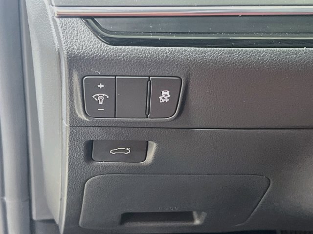Certified 2025 Kia K5 GT-Line w/ GT-Line Premium Package FWD image 10