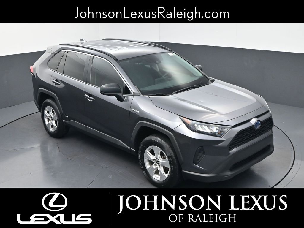 Used 2021 Toyota RAV4 LE AWD/4WD image 24