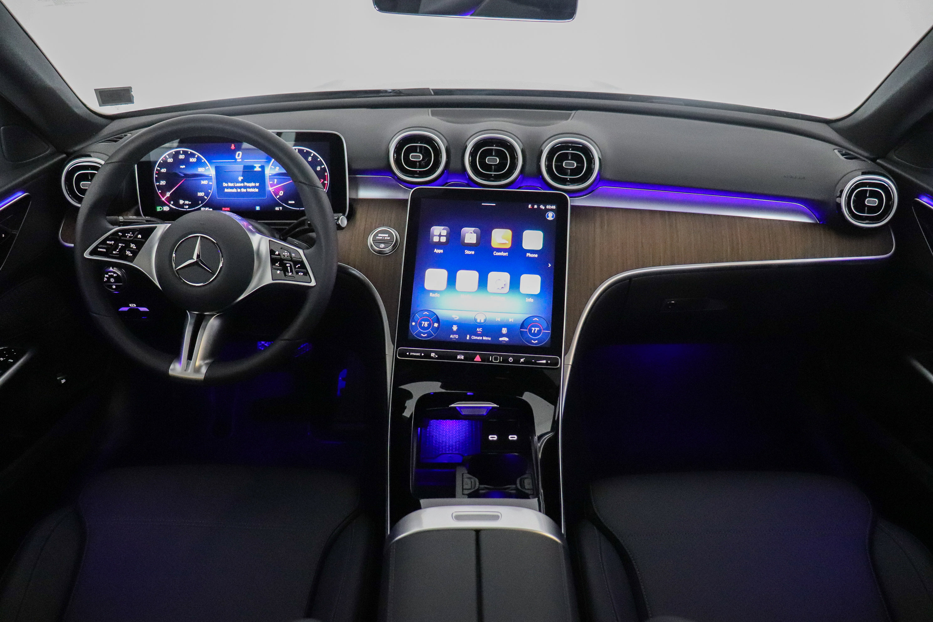 Used 2025 Mercedes-Benz C 300 4MATIC Sedan image 28