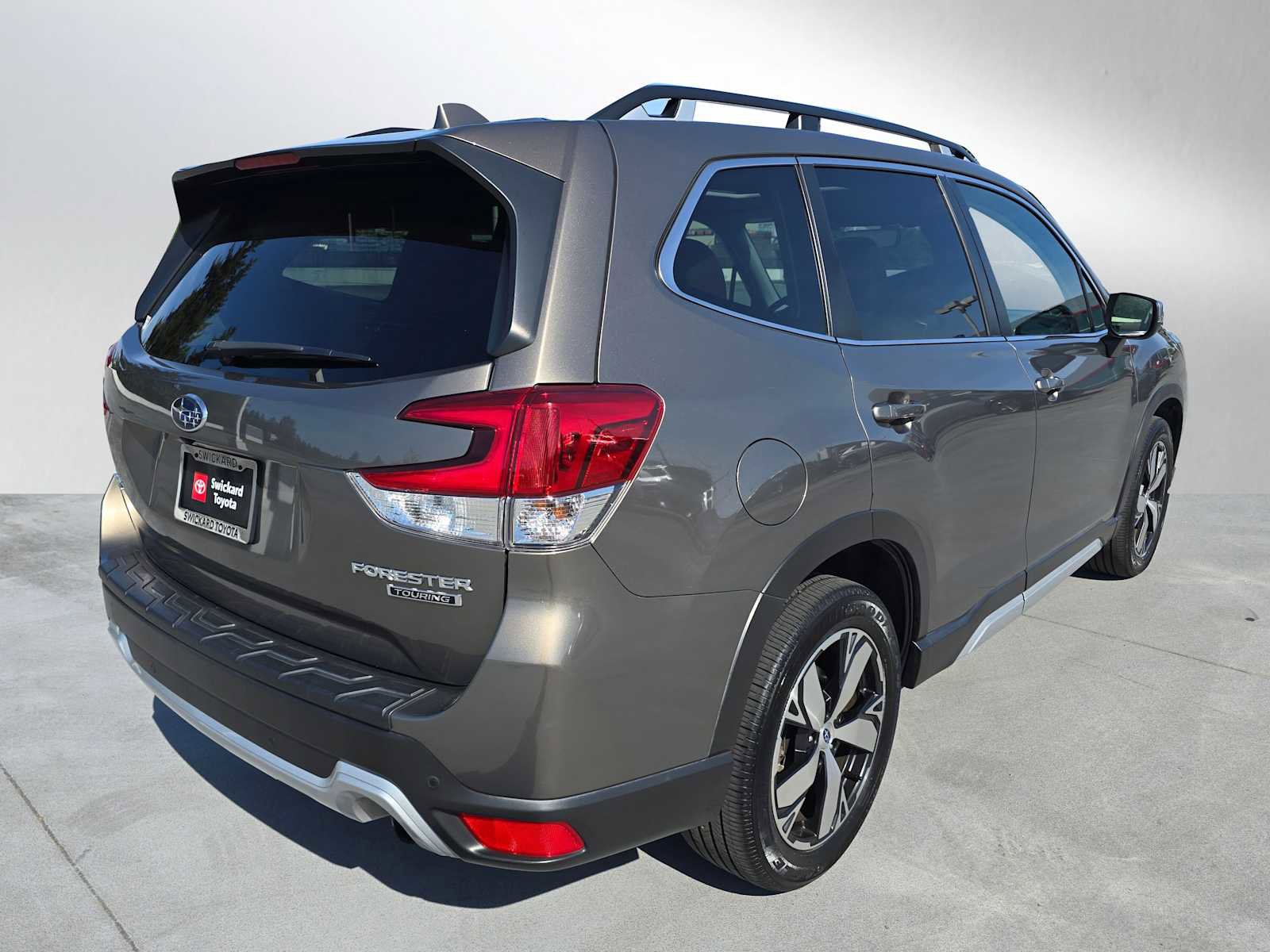 Used 2020 Subaru Forester Touring w/ Popular Package #2 AWD/4WD image 3