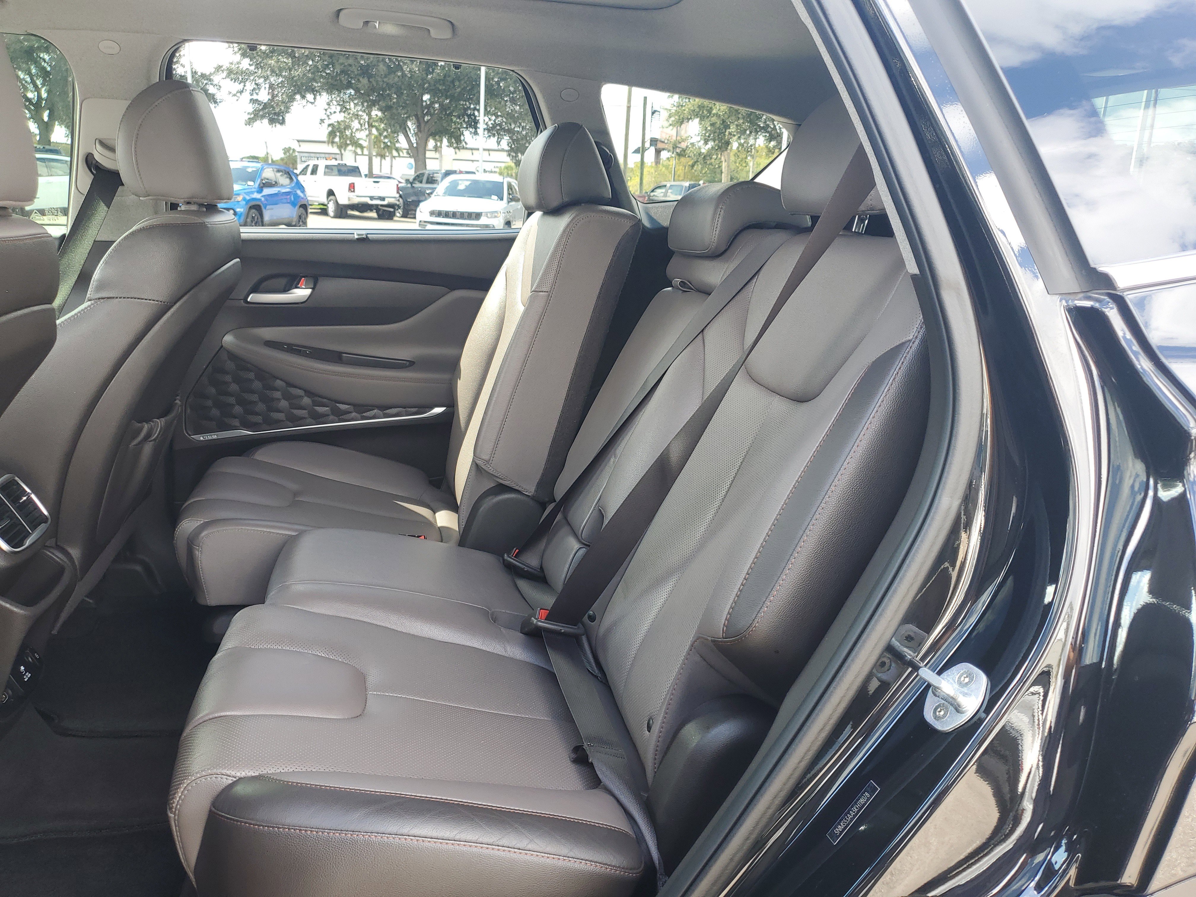 Used 2019 Hyundai Santa Fe FWD image 11