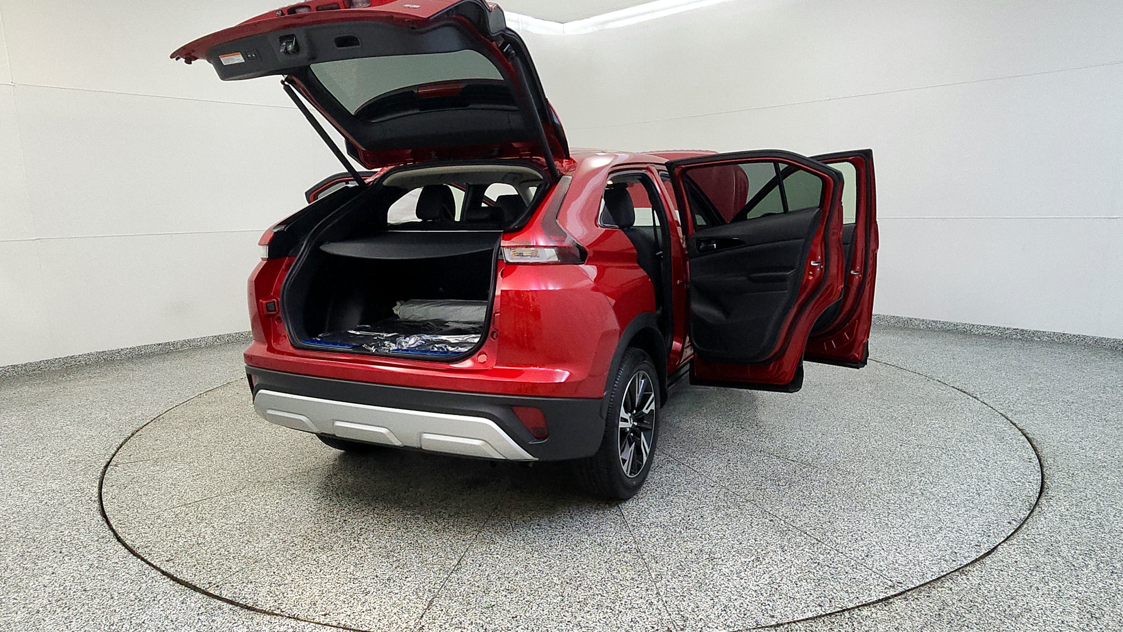 Used 2025 Mitsubishi Eclipse Cross SE AWD/4WD image 11