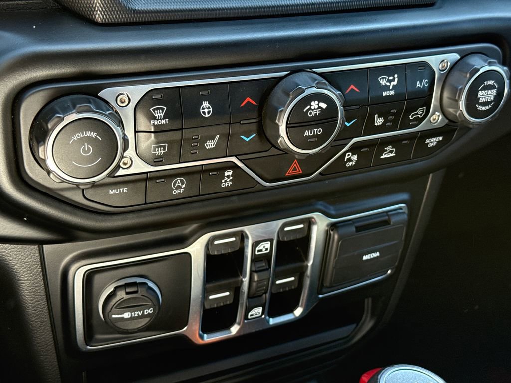 Used 2022 Jeep Gladiator Overland AWD/4WD image 26