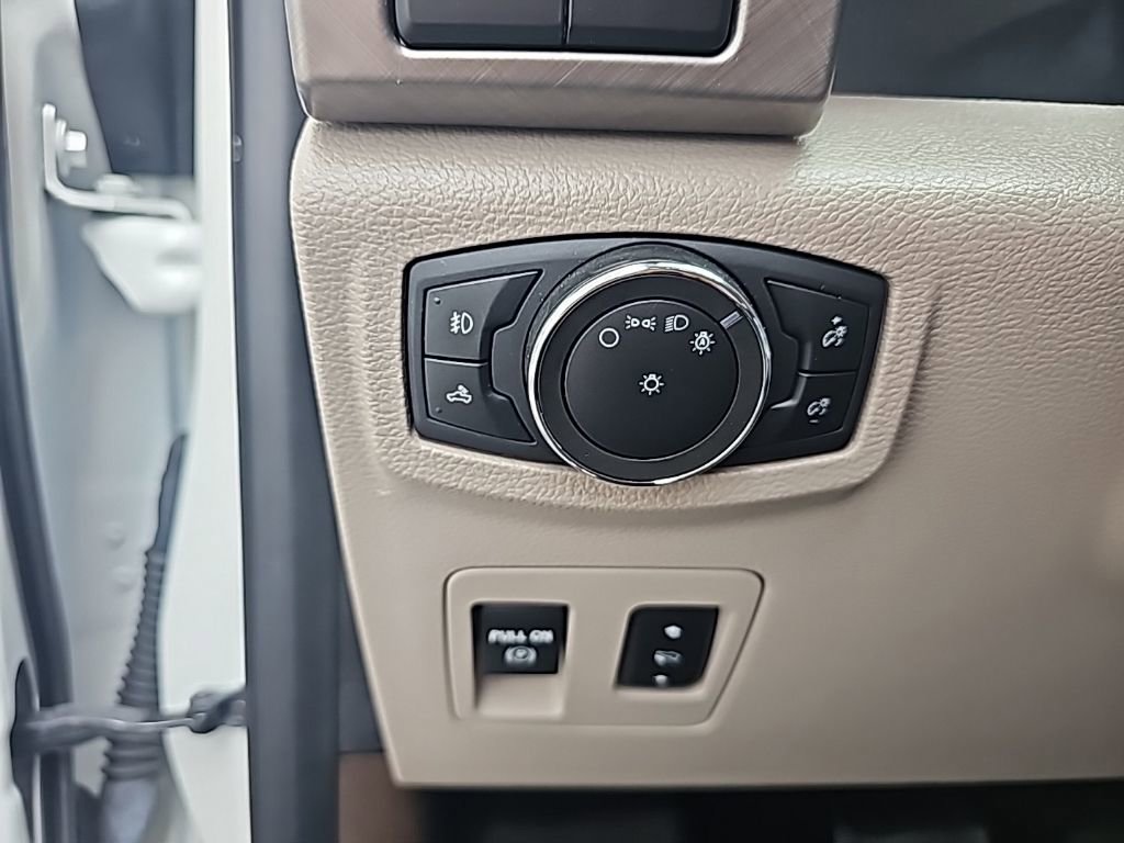 Used 2020 Ford F150 Limited w/ Trailer Tow Package image 23