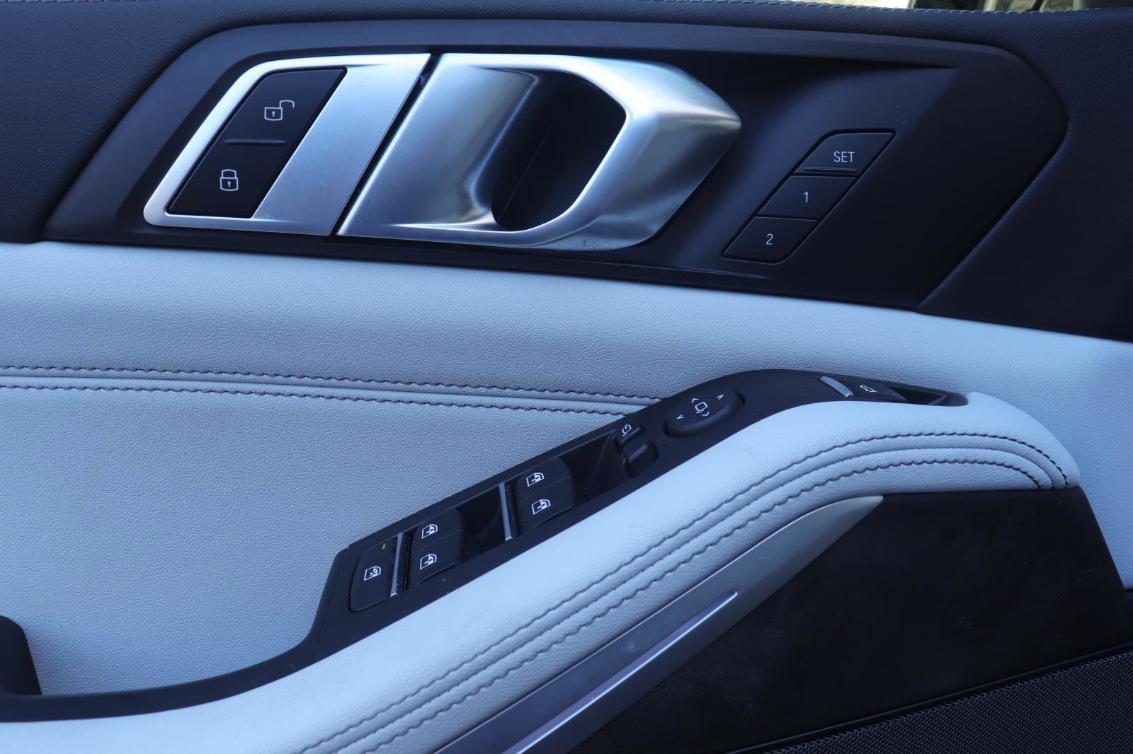 Certified 2024 BMW X5 sDrive40i w/ M Sport Package image 26