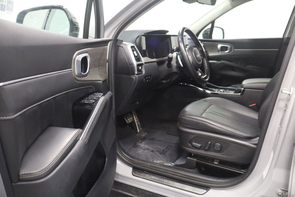 Used 2022 Kia Sorento X-Line EX image 11