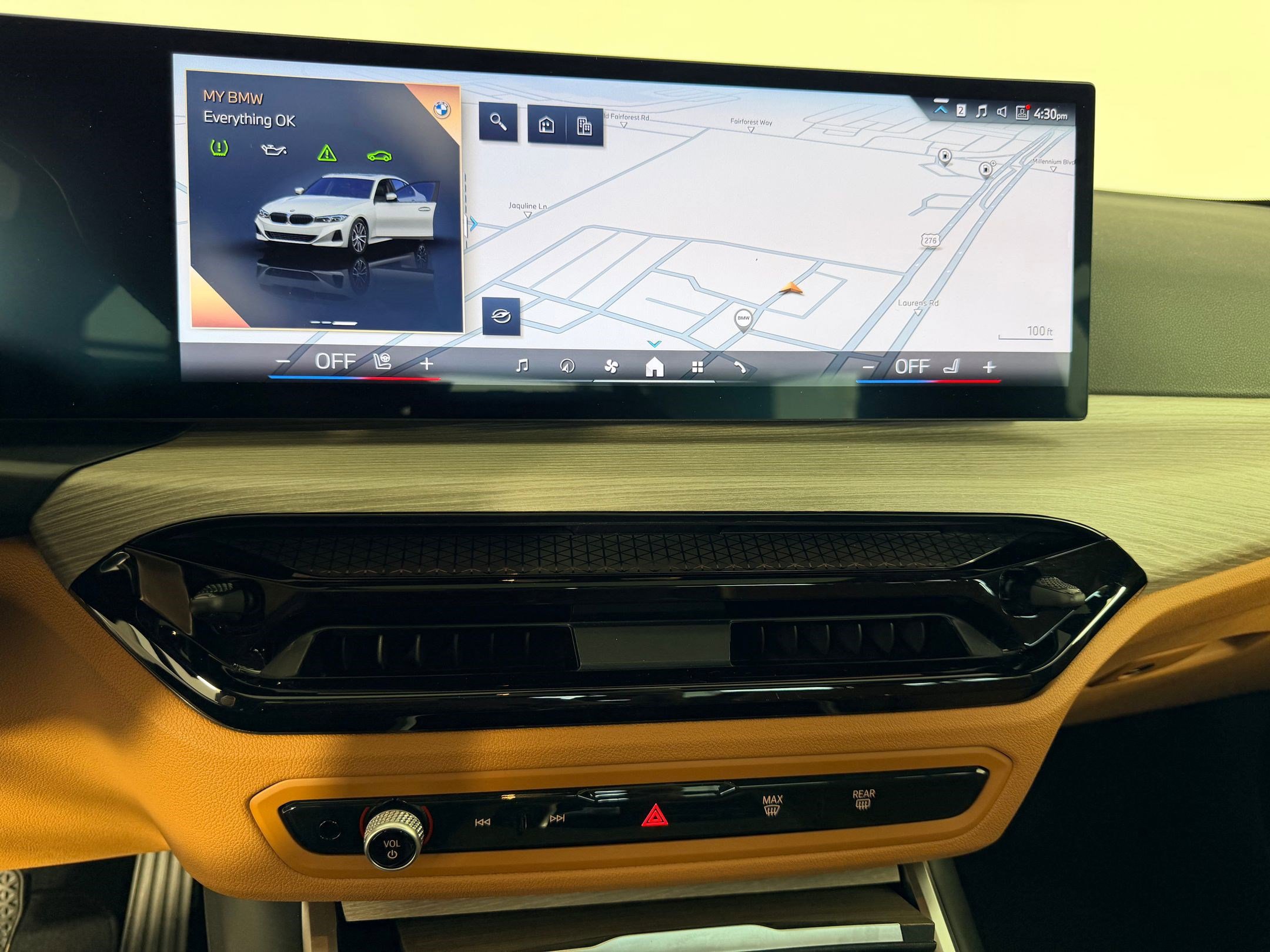 Certified 2025 BMW 330i Sedan RWD image 24