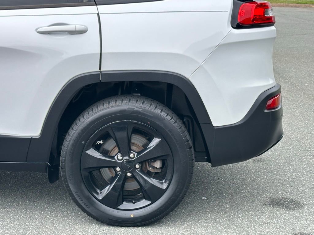 Used 2018 Jeep Cherokee Limited w/ High Altitude Package AWD/4WD image 41